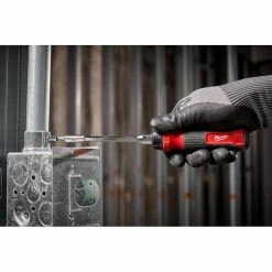 Milwaukee Tools Milwaukee 14-in-1 Ratcheting Multi-Bit Screwdriver 48-22-2903 -Grey Pneumatic Sockets Shop 48 22 2903 10a